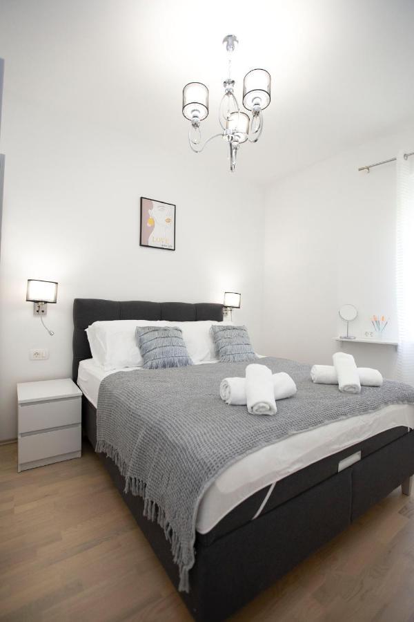 Apartamento Triple A Split Exterior foto